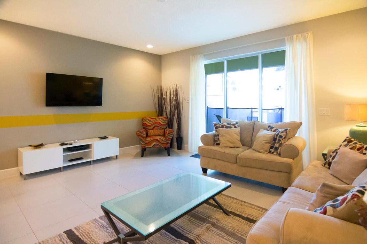 Serenity Resort 3 Bedroom Vacation Townhome With Pool كليرمون المظهر الخارجي الصورة
